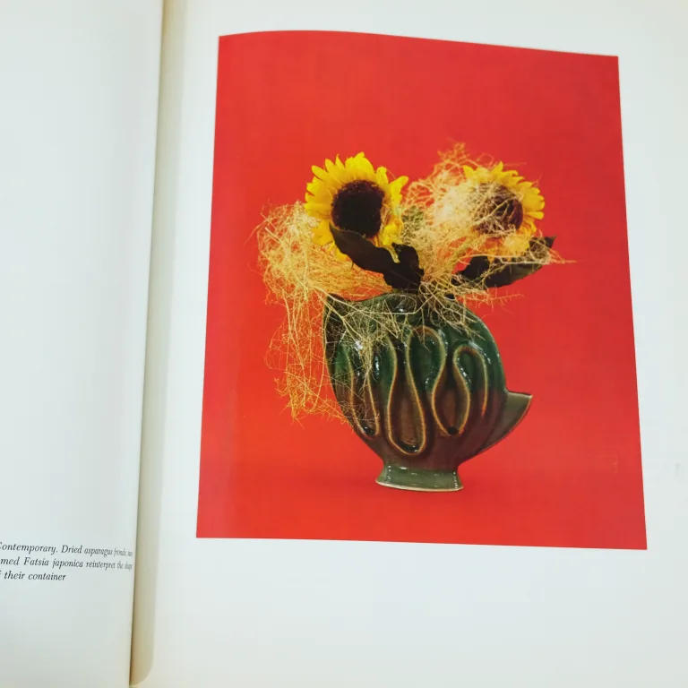 Detail for "The Art of Arranging Flowers, A Complete Guide to Japanese Ikebana" by Shozo Sato, 1965 (5 of 6)