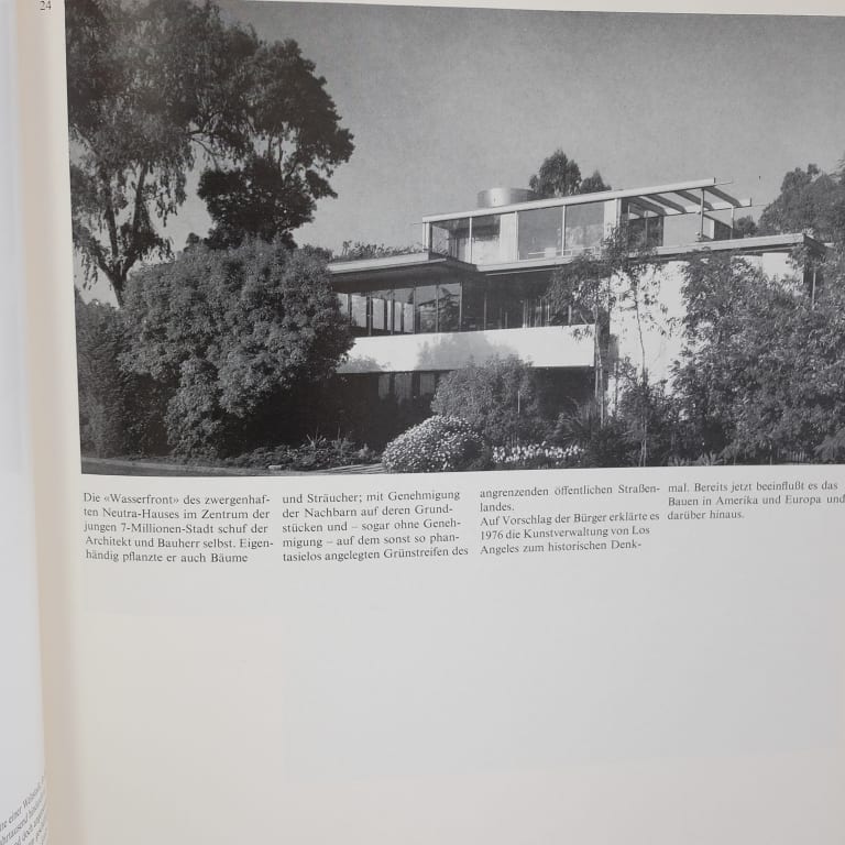 Detail for "Richard und Dion Neutra: Bauen und die Sinneswelt" First German Edition Hardcover book by Paul Parey, 1980 (5 of 6)